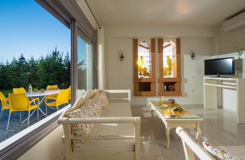 Koutouloufari Villa | Danae's Luxury Villas
