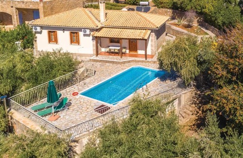 Riglia Villa | Daphne Aghios Nikolaos Peloponnese