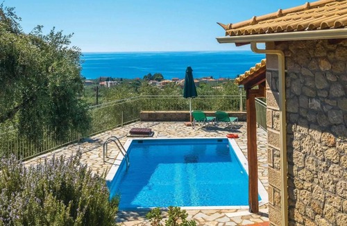 Riglia Villa | Daphne Aghios Nikolaos Peloponnese