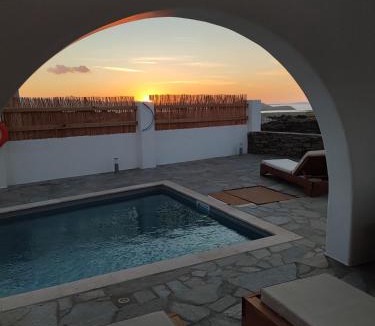 Vivlos House | Daphne's Place - Private Villa with Pool in Naxos