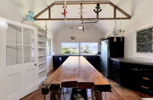Ocean Grove House | Dare Street Family Getaway- Walk to beach, pets ok