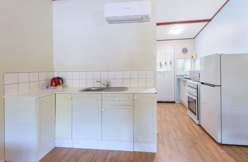 Dartmouth Hotel | Dartmouth Motor Inn
