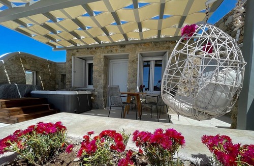 Tourlos Villa | Dazzling Mykonos Suite | Suite Imperial | 1 Bedroom | Private Outdoor Jacuzzi