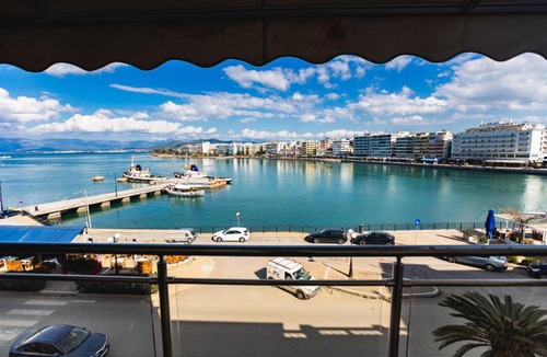 Khalkis Apartment | Debbies διαμέρισμα δίπλα στο νερό #2 !