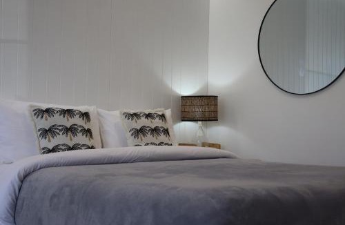 Dee Why Apartment | Dee Why Beach - Surfrider Studio 8