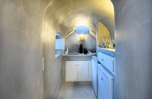 Exo Gonia Apartment | Deep Earth Villas