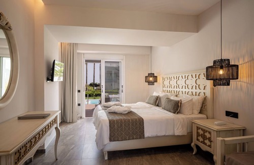 Kavros Hotel | Delfina Tropic Beach