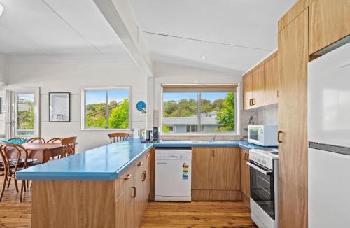Avoca Beach House | Delightful 3-Bed Home Minutes from Avoca Beach