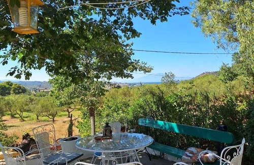 Zakynthos Town Cottage | Delightful 3-bedroom cottage with AC in Zakynthos