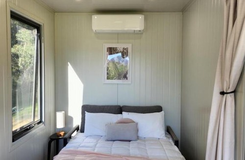 Hartley House | Delightful Container House with Views