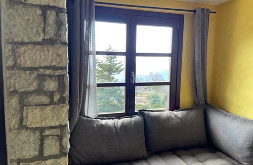 Arachova Ski Chalet | Delphi Gorge-view Chalet, Arachova