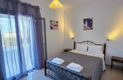 Santorini Hotel | Deluxe King Room