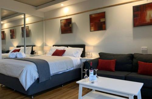 Lyneham Apartment | Deluxe Studio Apartment in the Center of Canberra - Hosted by CanStay