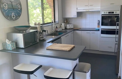 Denhams Beach House | Denhams Beach House (with tennis court/pool/wifi!)