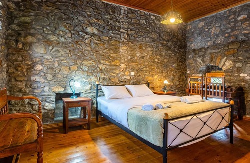 Artemisia House | Denthis Stone House - Taygetos Getaway