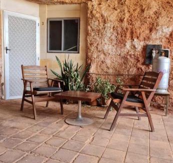 Coober Pedy House | Desert Gum Grund st