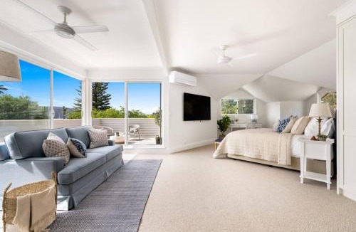 Palm Beach House | Designer Retreat Meets Vibrant Beachside Living