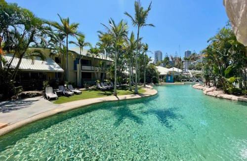 Mermaid Beach Apartment | Diamond Beach 85
