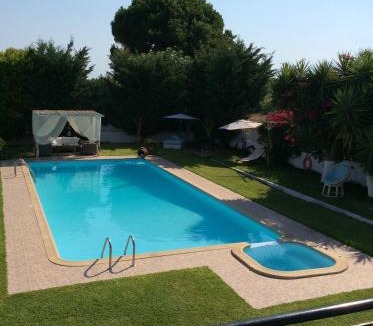 Larissos Villa | Dimeon Villa