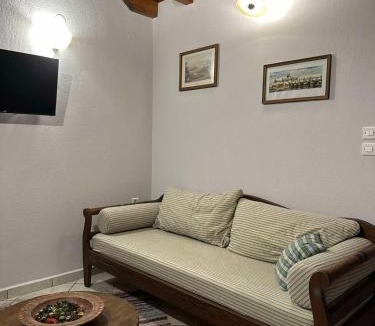Distomo-Arachova-Antikyra Ski Chalet | Diminio 2 Whole House - Chalet