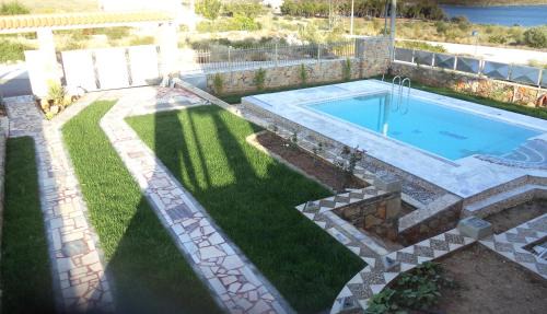 Kymi-Aliveri Villa | Dimitris Vaso’s Villa with Sea and Mountain View!