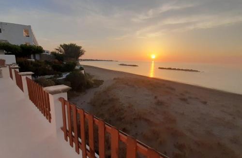 Skyros Town House | Dinos' House