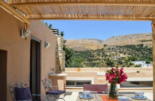 Sitia House | Dion: Artist's Stone House With Countryside Views