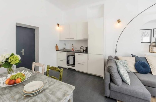 Emporio Apartment | Dionysos Wine Authentic Stay 2 Bd Santorini Home