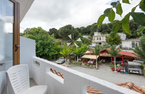 Magoulas House | Dionysus House Lasithi Plateau
