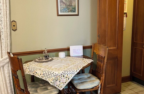 Killcare Apartment | Directly on Putty Beach Reserve, Relaxing well Maintained Studio level