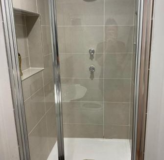 Halekulani Apartment | Dog friendly new humble abode In hotspot location