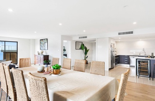 Nelson Bay Apartment | Dolphin Cove Apartments, 13/2-6 Nelson Bay - 300m stroll to the marina!