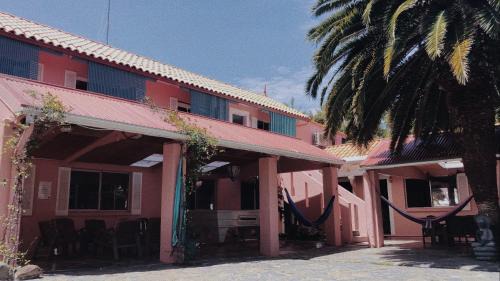 Sunshine Beach Hostel | Dolphins Backpackers