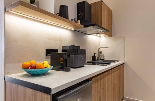 Agia Marina Apartment | Dom Azure Elegant Studio 1