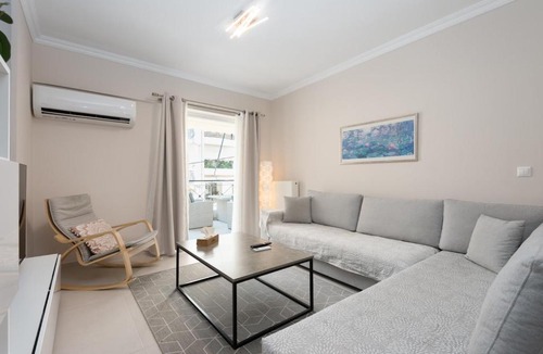 Galatsi Apartment | Domus Lux Galatsi