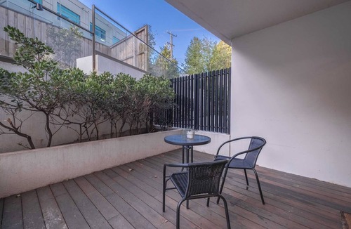 Doncaster Apartment | Doncaster Lux 3b2b apt Balcony+Parking