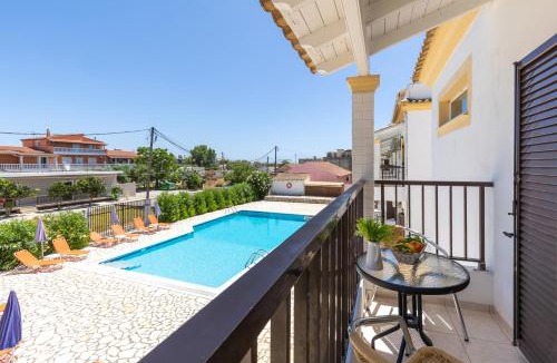 Ag. Georgios Hotel | Dora Pool Studios by Konnect,150m from the Beach