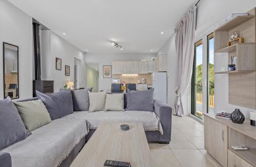 Spata-Artemida Apartment | Doukas House Cottage with vineyard, Artemis