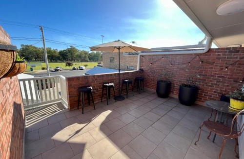 Narrabri Apartment | Downtown Narrabri Apartment