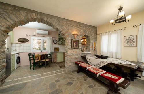 Ioulida Apartment | Drakos Retreat Kea