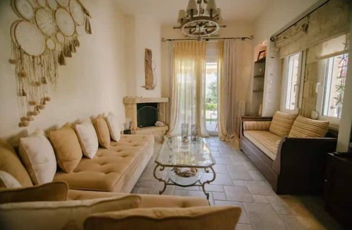 Pefkochori Villa | Dreamcatcher Luxury Villa, 1 min walk to beach