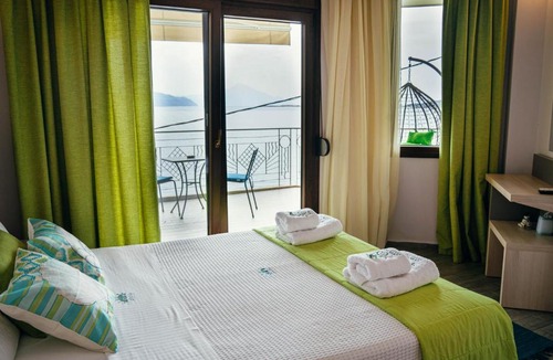 Aristotelis Apartment | Drenia Studios