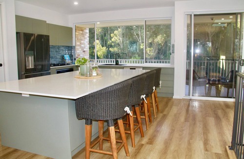 Tea Gardens House | 🐚 Drift at Tea Gardens | 🛌 Sleeps 14 | 🐾 Pet friendly | ⛳ Golf | 🐬🦅🦘🐨 |