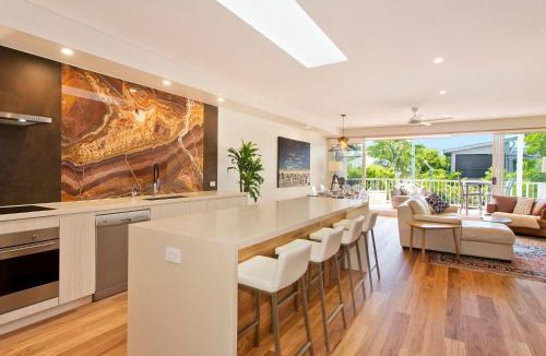 Noosaville Apartment | Drifters Unit 4 William Street 3