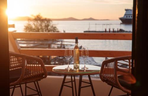 Old Town Naxos Apartment | Due Venti Downtown Suites Naxos Sunset View