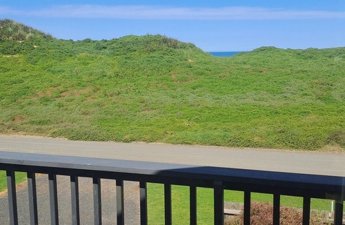 Surf Beach House | Dunes on The Esplanade Surf Beach