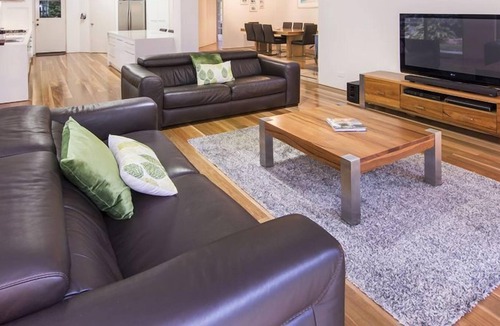 Dunsborough House | Dunsborough Cape Retreat, walk to beach and town