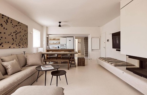 Rafina-Pikermi Villa | East Coast Villa – Dream Living