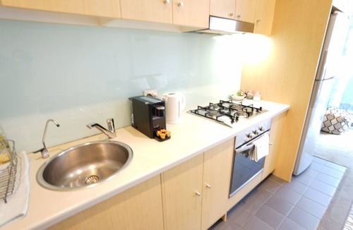Adelaide Central Business District Apartment | East End CBD Apt-2 Queen beds+free secure parking+Netflix