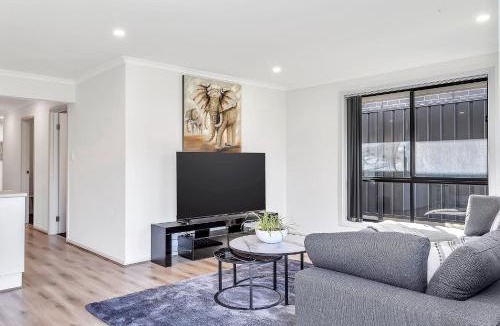 Salisbury East House | East Haven Creek
